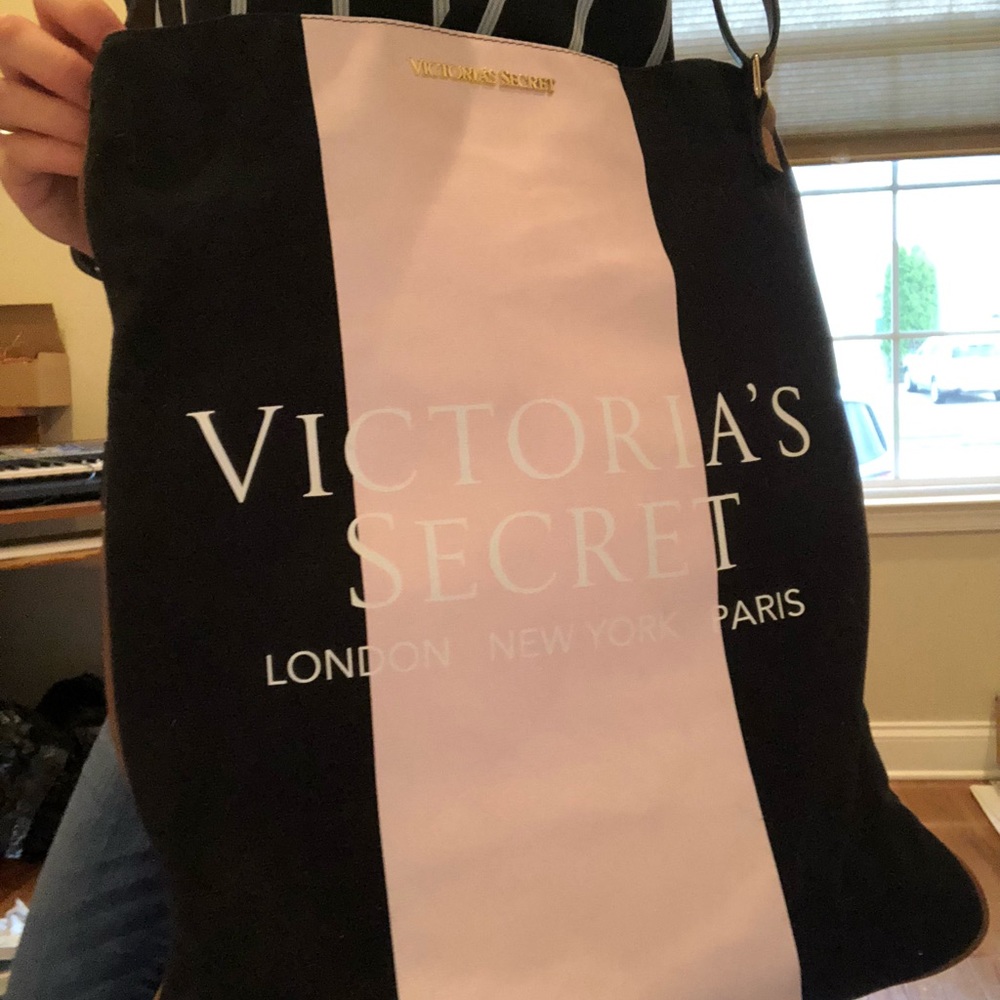 VS Bag ❤️ Gently Used